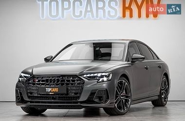 Седан Audi S8 2026 в Киеве