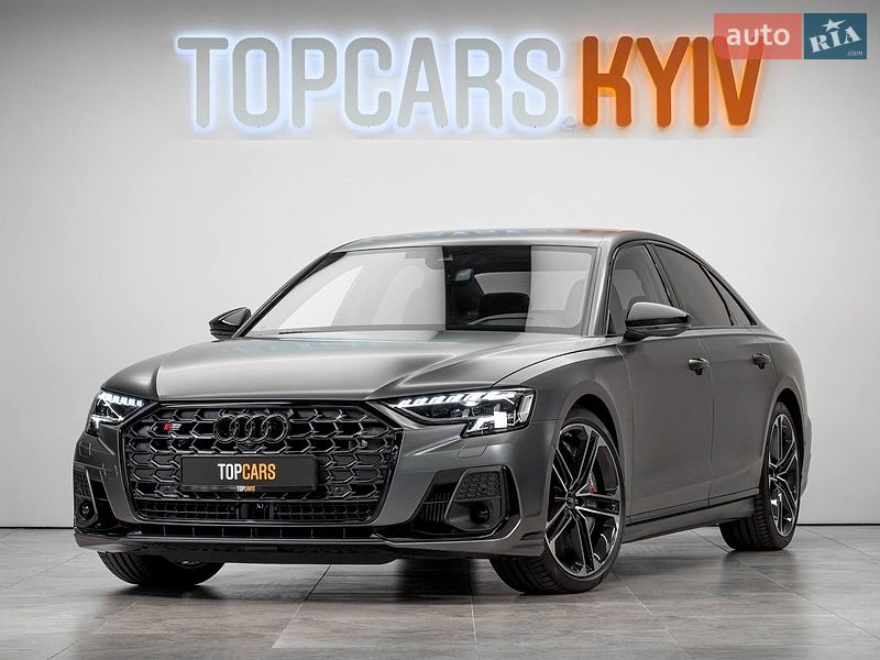 Седан Audi S8 2026 в Киеве