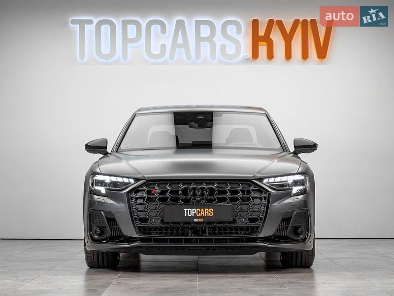 Седан Audi S8 2026 в Киеве