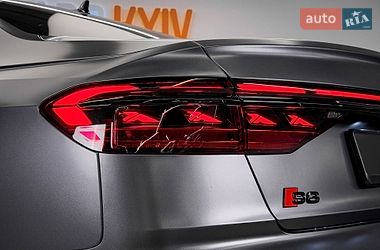Седан Audi S8 2026 в Киеве