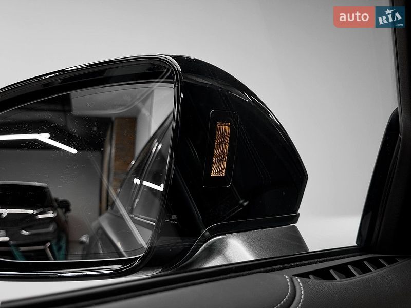 Седан Audi S8 2026 в Киеве