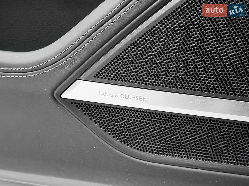 Седан Audi S8 2026 в Киеве