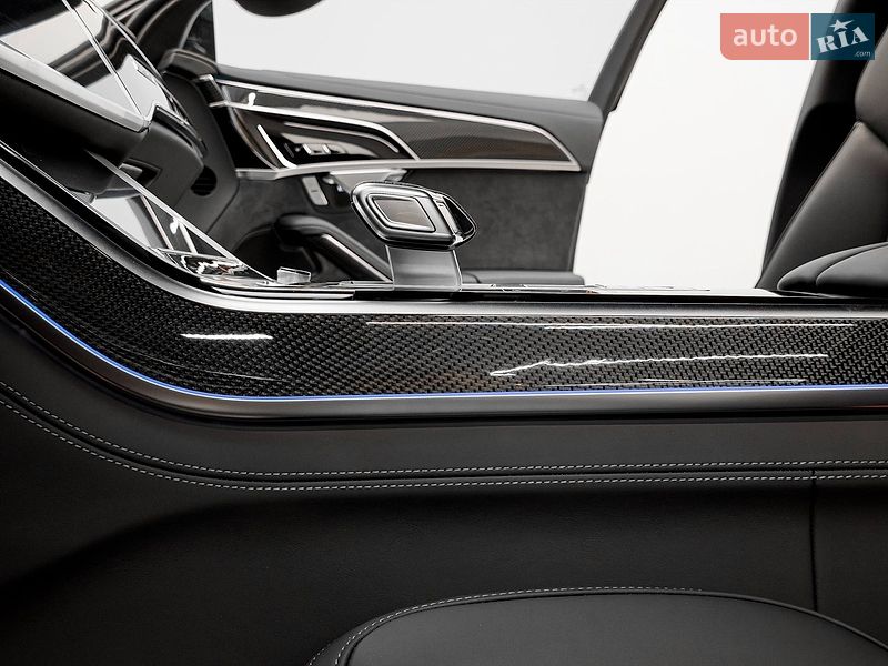 Седан Audi S8 2026 в Киеве