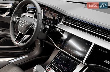 Седан Audi S8 2026 в Киеве