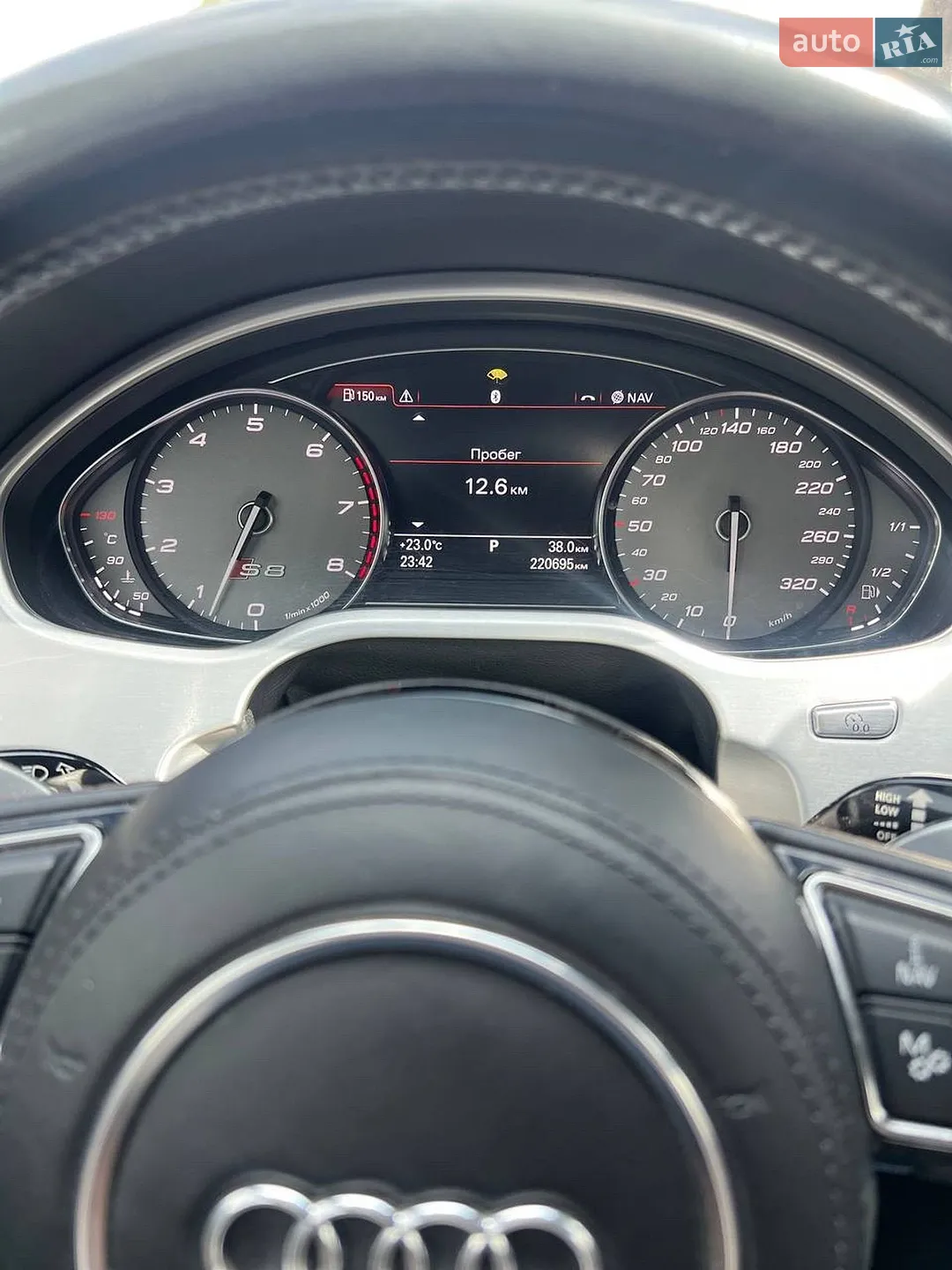 2013 Audi S8 - мініатюра 32