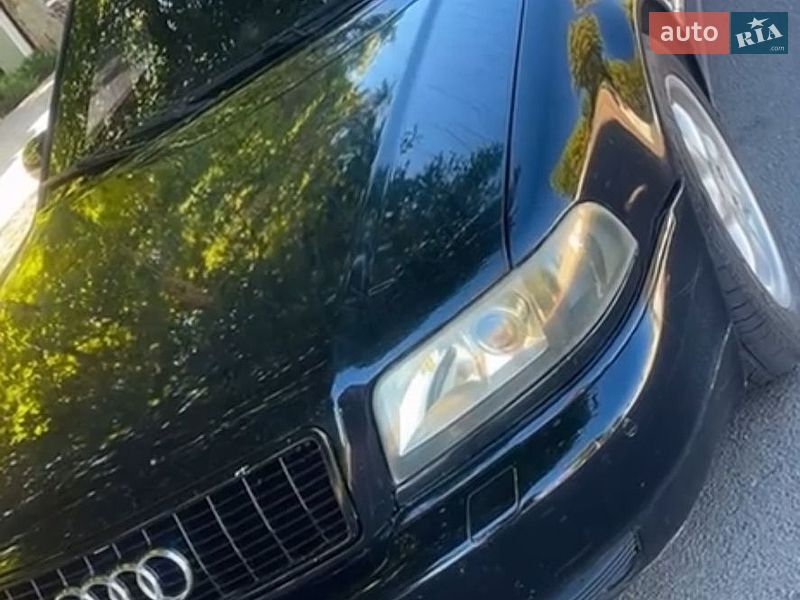 Седан Audi S8 1999 в Одесі