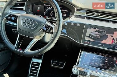 Седан Audi S8 2023 в Києві
