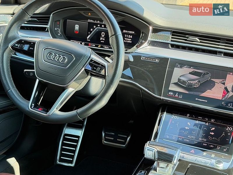 Седан Audi S8 2023 в Києві