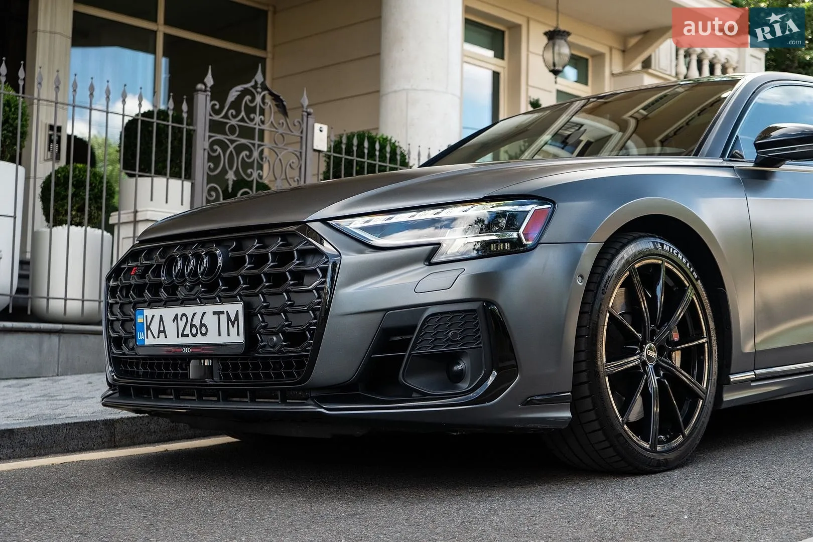 2023 Audi S8 - мініатюра 4