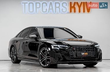 Седан Audi S8 2025 в Киеве