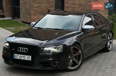 Седан Audi S8 2013 в Києві