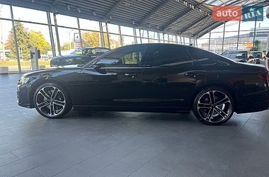 Седан Audi S8 2026 в Дніпрі