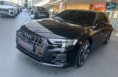 Седан Audi S8 2026 в Дніпрі