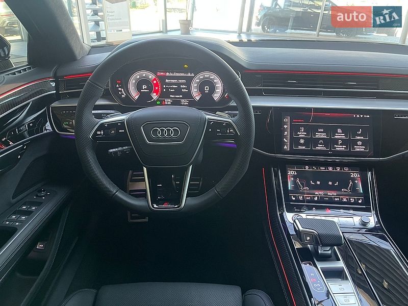 Седан Audi S8 2026 в Дніпрі