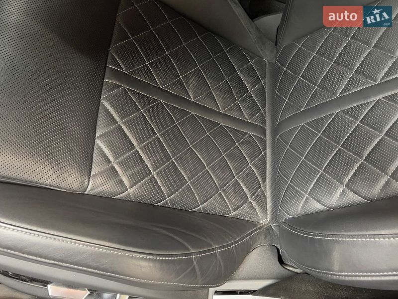 Седан Audi S8 2023 в Тернополе фото 35 Седан Audi S8 2023 в Тернополе