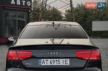 Седан Audi S8 2013 в Днепре