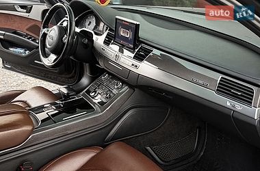 Седан Audi S8 2013 в Днепре