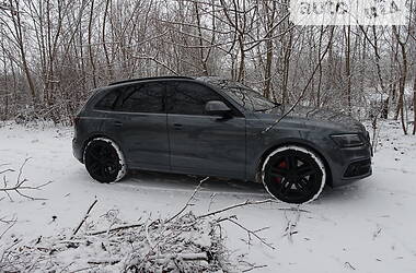 Внедорожник / Кроссовер Audi SQ5 2015 в Бердянске