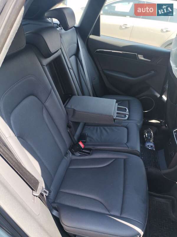 Внедорожник / Кроссовер Audi SQ5 2015 в Львове