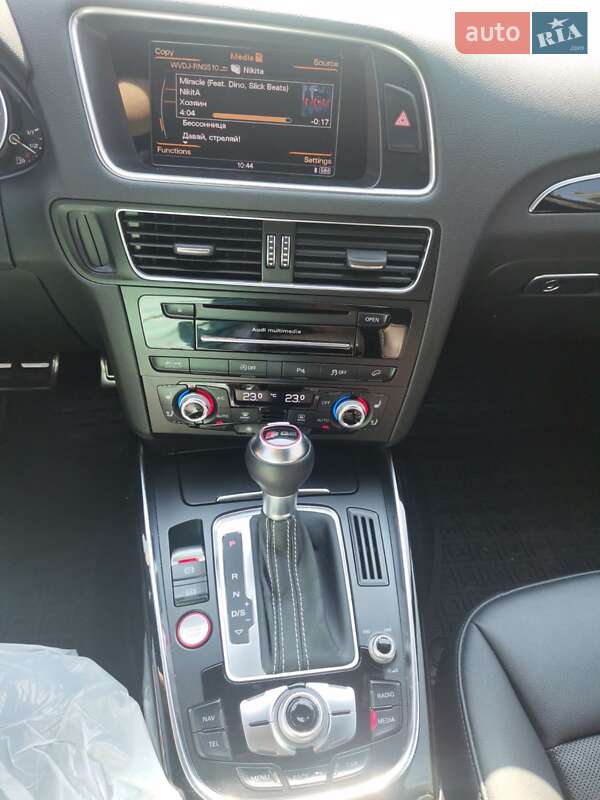 Внедорожник / Кроссовер Audi SQ5 2015 в Львове