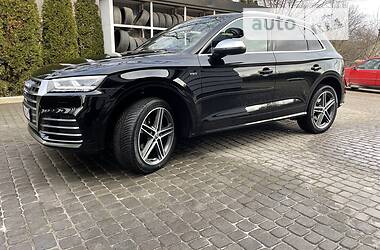 Внедорожник / Кроссовер Audi SQ5 2017 в 