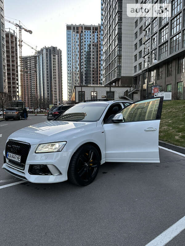 Внедорожник / Кроссовер Audi SQ5 2014 в Кременчуге