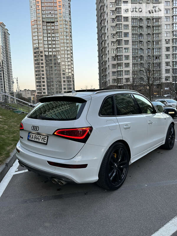 Внедорожник / Кроссовер Audi SQ5 2014 в Кременчуге