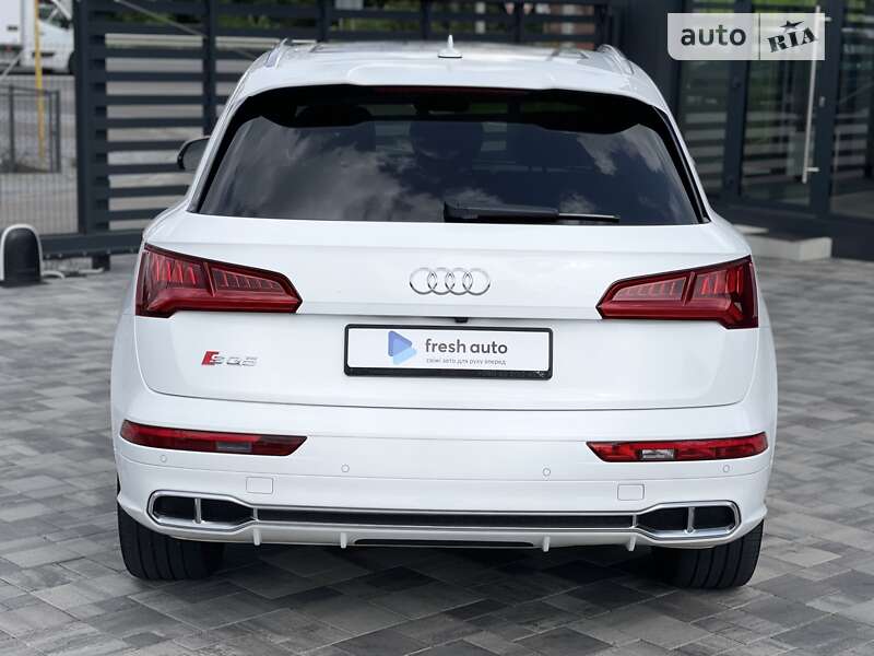 Внедорожник / Кроссовер Audi SQ5 2019 в Ровно