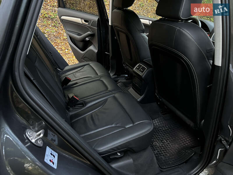 Внедорожник / Кроссовер Audi SQ5 2015 в Мукачево