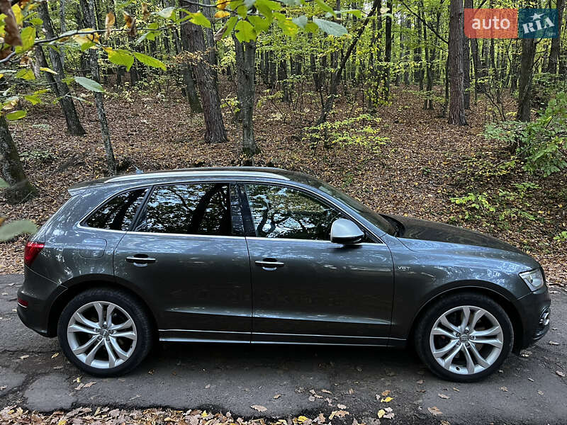 Внедорожник / Кроссовер Audi SQ5 2015 в Мукачево