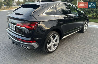Внедорожник / Кроссовер Audi SQ5 2022 в 