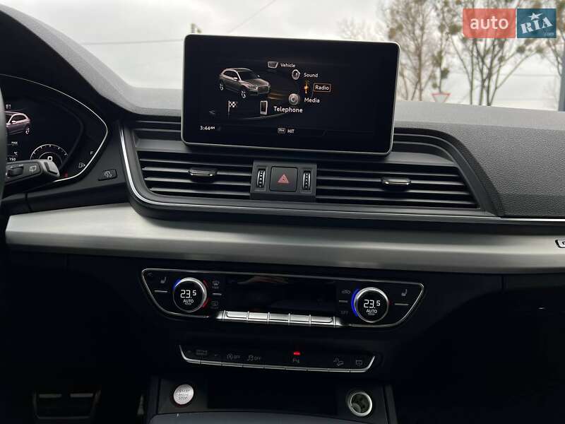 Позашляховик / Кросовер Audi SQ5 2017 в Львові