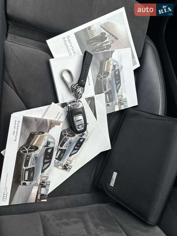 Позашляховик / Кросовер Audi SQ5 2015 в Вінниці