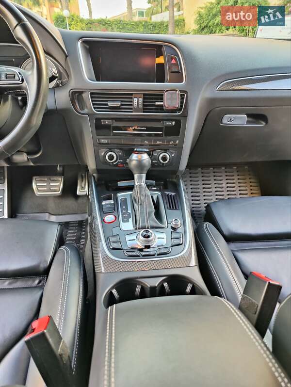 Внедорожник / Кроссовер Audi SQ5 2015 в Киеве