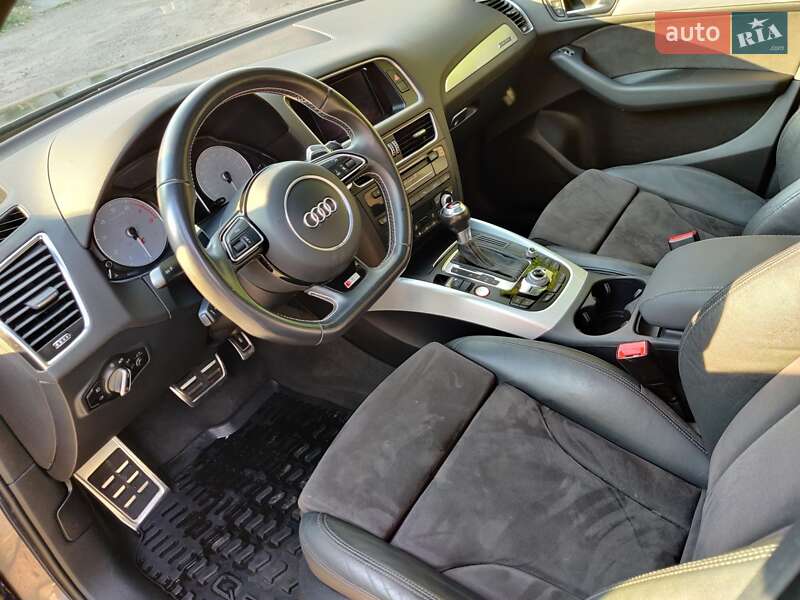 Позашляховик / Кросовер Audi SQ5 2015 в Києві