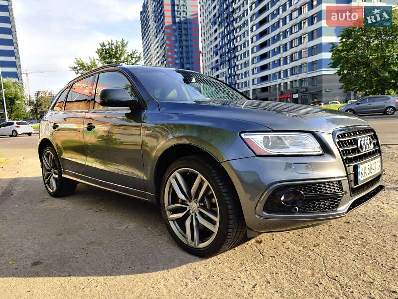 Позашляховик / Кросовер Audi SQ5 2015 в Києві