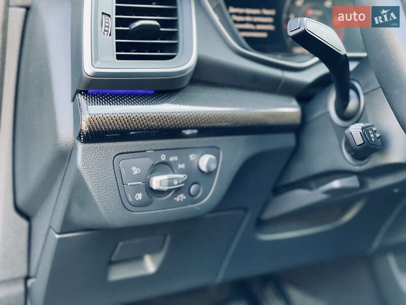 Позашляховик / Кросовер Audi SQ5 2019 в Одесі