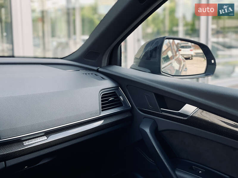 Позашляховик / Кросовер Audi SQ5 2019 в Одесі
