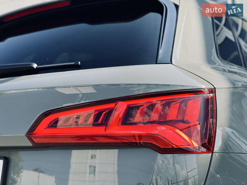Позашляховик / Кросовер Audi SQ5 2019 в Одесі