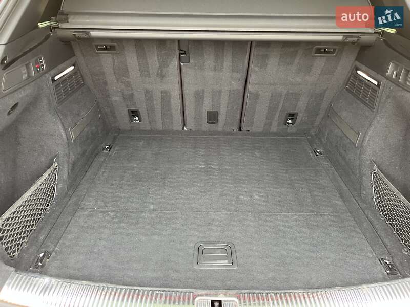 Внедорожник / Кроссовер Audi SQ5 2017 в Киеве фото 60 Внедорожник / Кроссовер Audi SQ5 2017 в Киеве