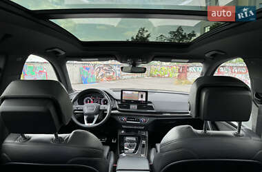 Внедорожник / Кроссовер Audi SQ5 2021 в 