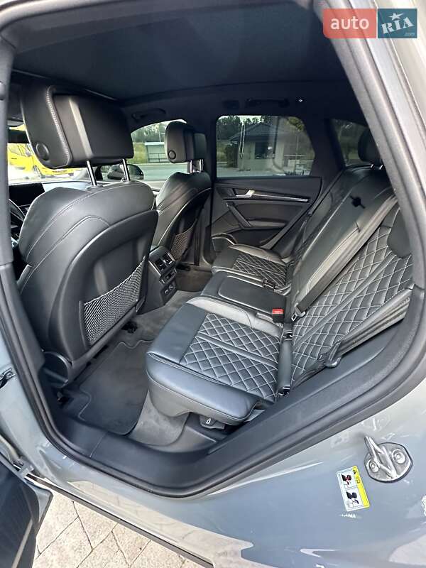 Внедорожник / Кроссовер Audi SQ5 2019 в Львове