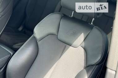 Внедорожник / Кроссовер Audi SQ5 2021 в 