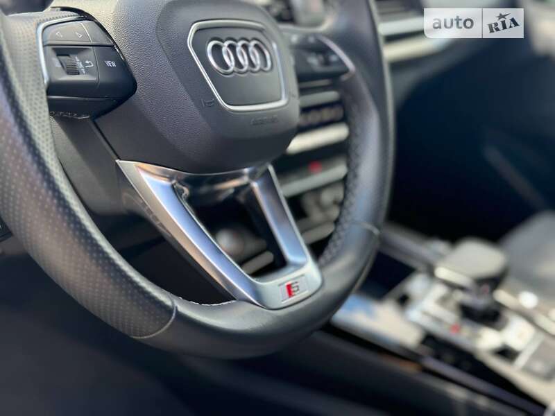 Внедорожник / Кроссовер Audi SQ5 2021 в Умани
