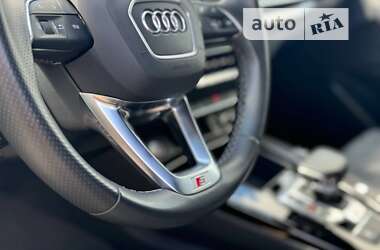 Внедорожник / Кроссовер Audi SQ5 2021 в 