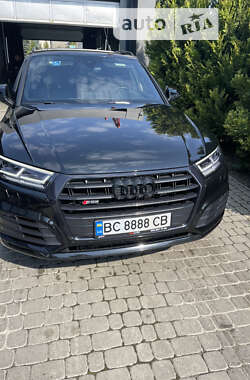 Внедорожник / Кроссовер Audi SQ5 2019 в 