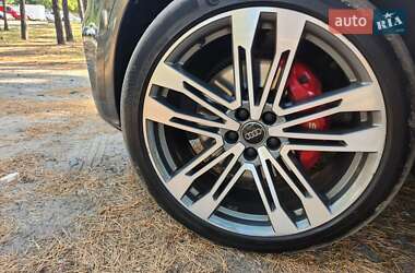 Внедорожник / Кроссовер Audi SQ5 2018 в 