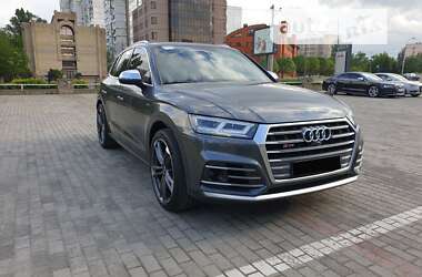 Внедорожник / Кроссовер Audi SQ5 2018 в 