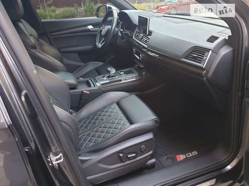 Внедорожник / Кроссовер Audi SQ5 2018 в Киеве фото 34 Внедорожник / Кроссовер Audi SQ5 2018 в Киеве
