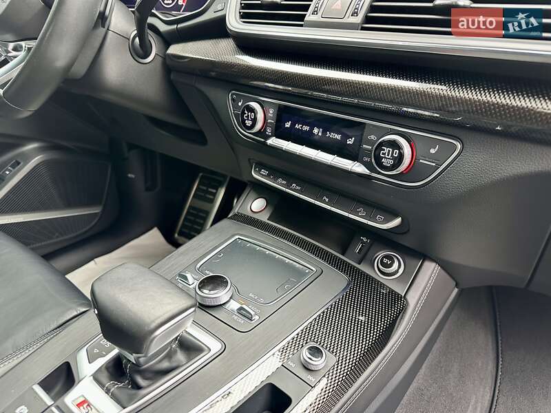 Позашляховик / Кросовер Audi SQ5 2019 в Рівному фото 44 Позашляховик / Кросовер Audi SQ5 2019 в Рівному